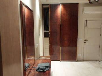 Furnished Amenities in 3.5 BHK Villa at JMD Homes, Dlf Ankur Vihar – for Sale