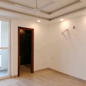 Room in 3 BHK Apartment at Puri Pratham, Sector 84 – for Sale