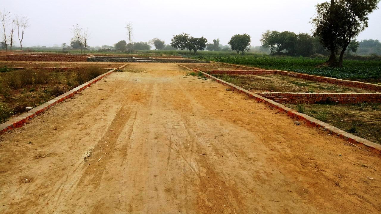 Plot For Sale in Nayak Home City