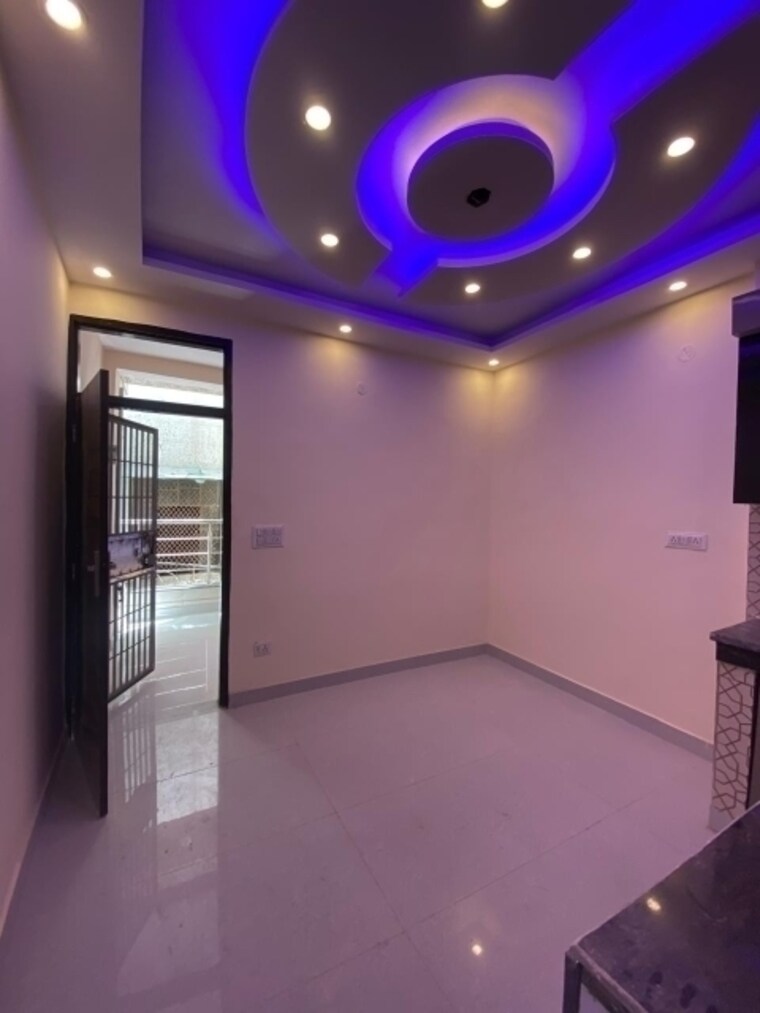 Room, igi airport area 2 Bedroom 600 Sq.Ft. Builder Floor In Igi Airport Area Delhi 8784358