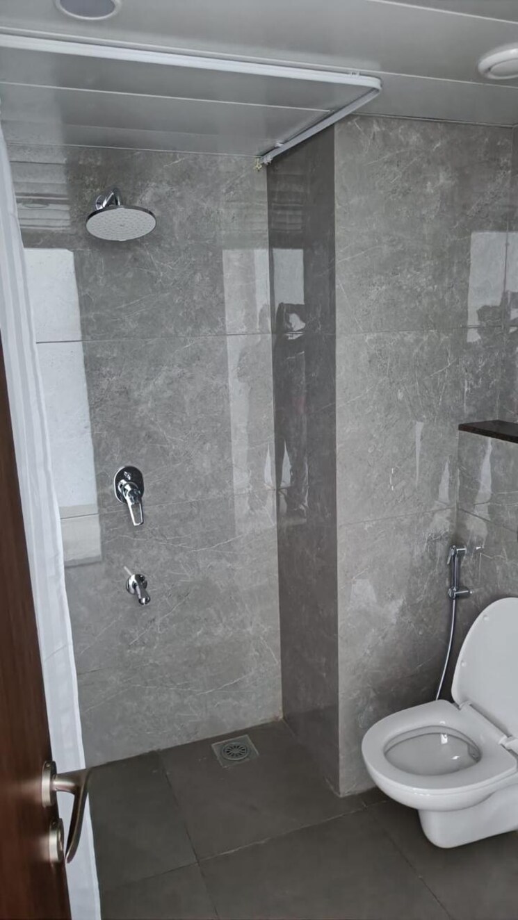 Bathroom, vj-indilife Studio 317 Sq.Ft. Apartment In Pashan Pune 8784374