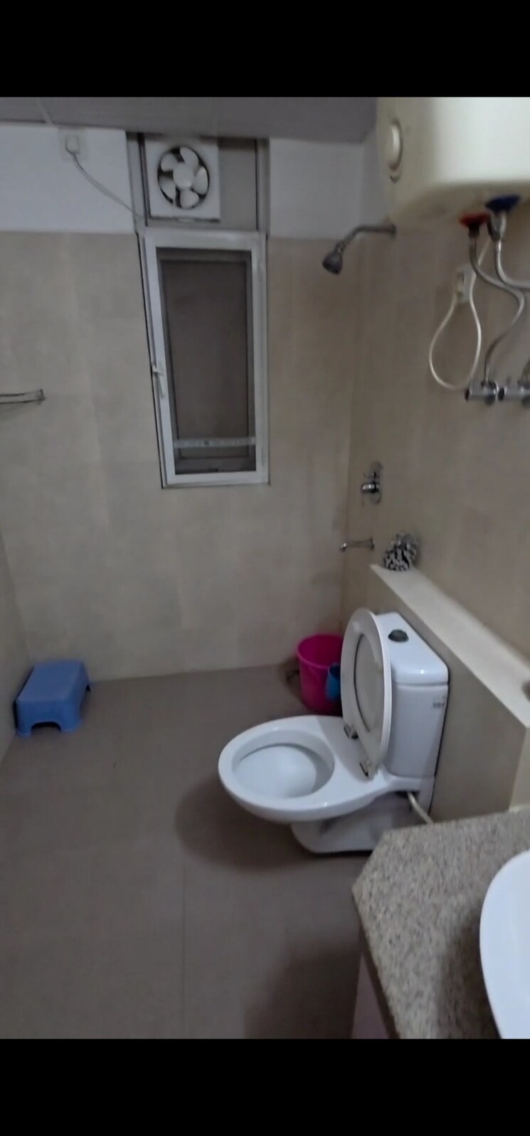 Bathroom, indiabulls-centrum-park 3 Bedroom 1900 Sq.Ft. Apartment In Sector 103 Gurgaon 8784380