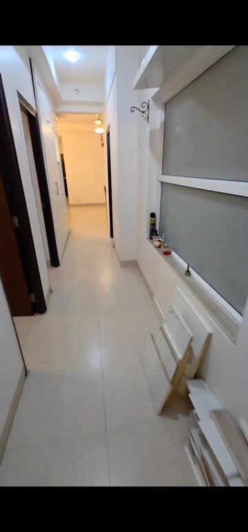 Furnished Amenities in 3 BHK Apartment at Indiabulls Centrum Park, Sector 103 – for Rent