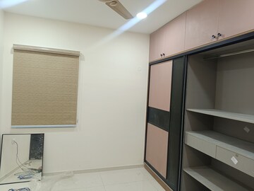 Room in 2 BHK Apartment at Rajapushpa Provincia, Narsingi – for Rent