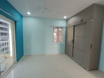 Room in 3 BHK Apartment at Rajapushpa Provincia, Narsingi – for Rent