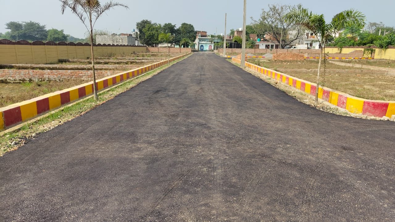 Plot For Sale in Karan Jsr