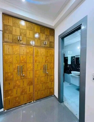 Room in 1 BHK Builder Floor at Saket – for Rent