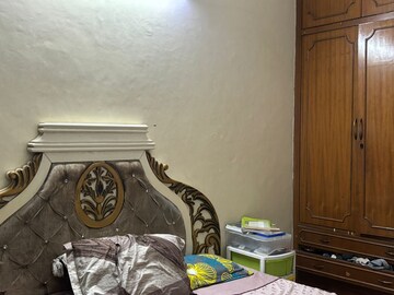 Parking in 3 BHK Builder Floor at Shipra Sun Tower, Shipra Suncity – for Rent