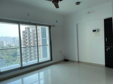 Room in 1 BHK Apartment at Metropolis Rivera, Kasarvadavali – for Rent