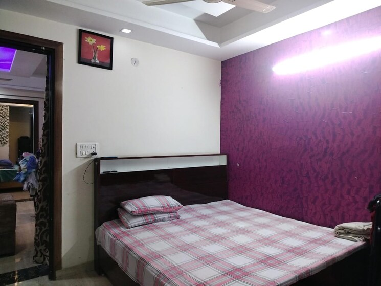 Bedroom, shakti khand 3 Bedroom 1200 Sq.Ft. Builder Floor In Shakti Khand Ghaziabad 8784430