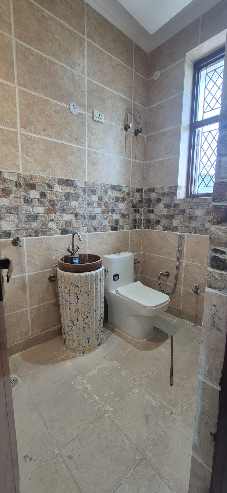 Bathroom, green fields colony 4 Bedroom 350 Sq.Yd. Builder Floor In Green Fields Colony Faridabad 8784450