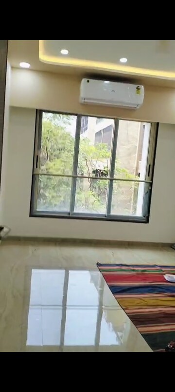 Room in 3 BHK Apartment at Url 46 Juhu, Juhu – for Rent