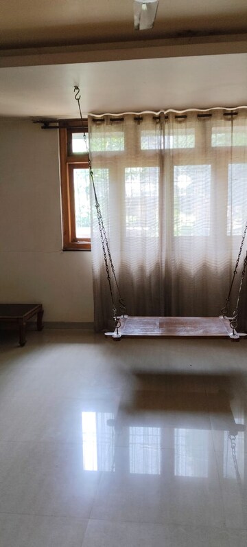 Room in 1 BHK Apartment at Erandwane – for Rent