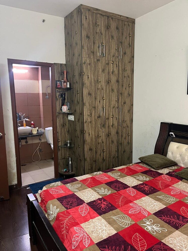 Bedroom, mahagun-mywoods 2.5 Bedroom 1110 Sq.Ft. Apartment In Sector 16c Greater Noida Greater Noida 8784499