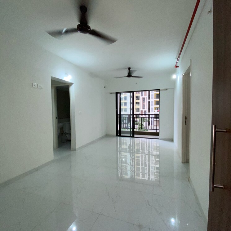 Room, runwal-gardens-phase-i 1 Bedroom 447 Sq.Ft. Apartment In Kalyan Shilphata Road Thane 8784493