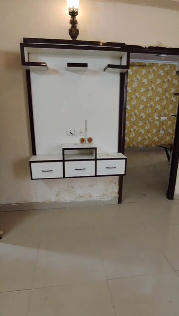 Room in 2 BHK Apartment at Galaxy Royale, Gaur City 2 – for Sale
