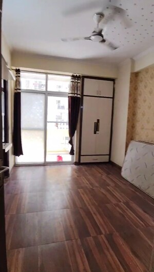 Room in 2 BHK Apartment at Galaxy Royale, Gaur City 2 – for Sale