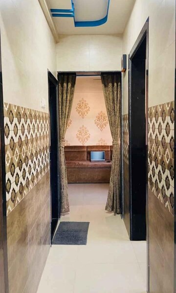 Bathroom in 1 BHK Builder Floor at Dombivli West – for Rent