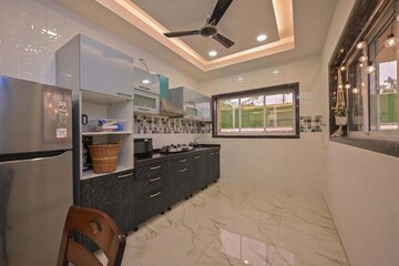Kitchen in 5 BHK Villa at Vaishno Homes, Dlf Ankur Vihar – for Sale