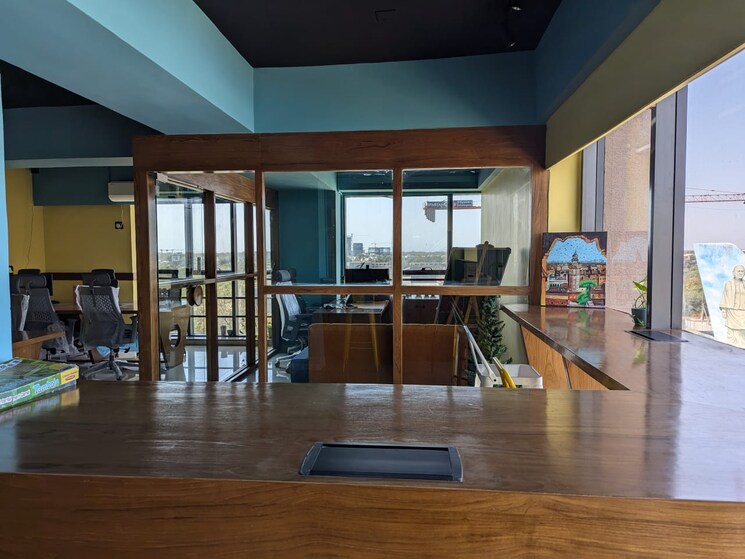 Gym, shilp-one Commercial Office Space 1635 Sq.Ft. In Shilaj Ahmedabad 8784524