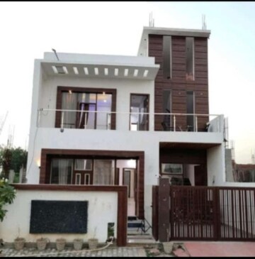 5 BHK Villa – Exterior View View at Vaishno Homes, Dlf Ankur Vihar - for Sale