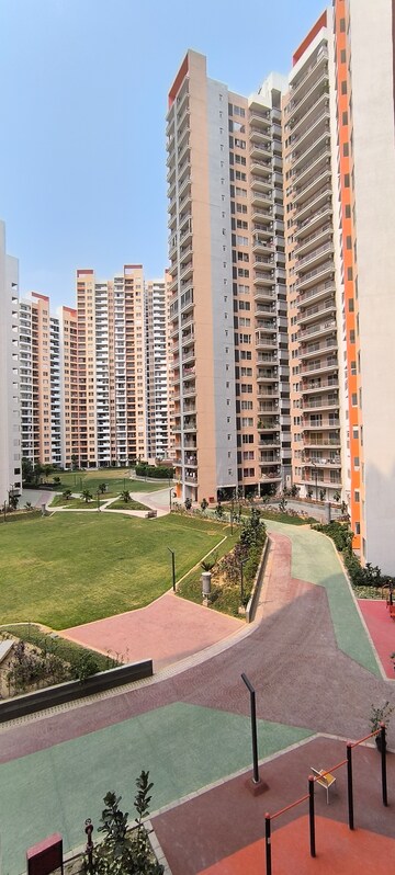 3 BHK Apartment For Rent in Shapoorji Pallonji Joyville Phase 2, Sector 102