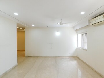 Room in 4 BHK Apartment at Prestige High Fields, Gachibowli – for Rent