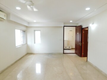 Room in 4 BHK Apartment at Prestige High Fields, Gachibowli – for Rent