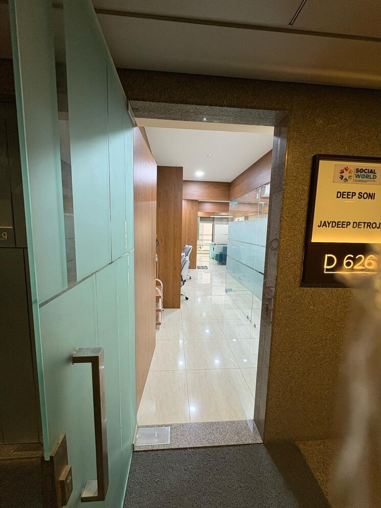 undefined, swati-clover Commercial Office Space 855 Sq.Ft. In Thaltej Ahmedabad 8784571