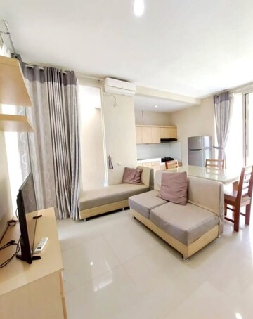 Living Room in 3 BHK Builder Floor at Sector 35 – for Sale