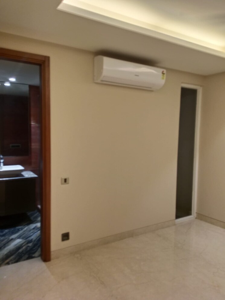 Room, navjeevan vihar 4 Bedroom 1800 Sq.Ft. Builder Floor In Navjeevan Vihar Delhi 8784625