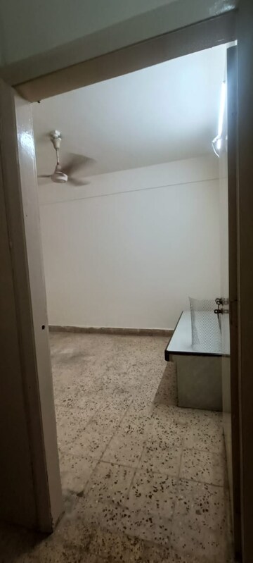 1 BHK Apartment For Rent in Shankar Vijay Apartment, Rajawadi