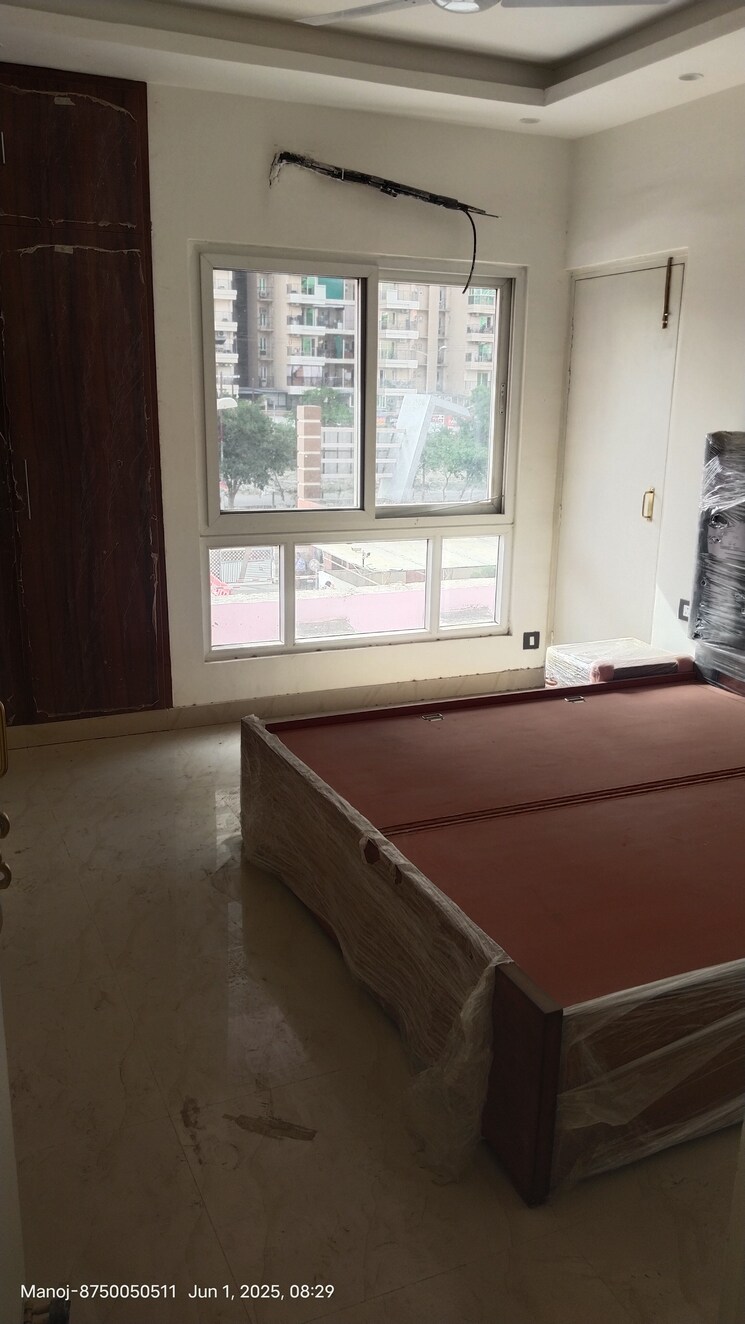 Room, upavp-ganga-yamuna-and-hindon-enclave 2 Bedroom 1100 Sq.Ft. Apartment In Pratap Vihar Ghaziabad 8784673