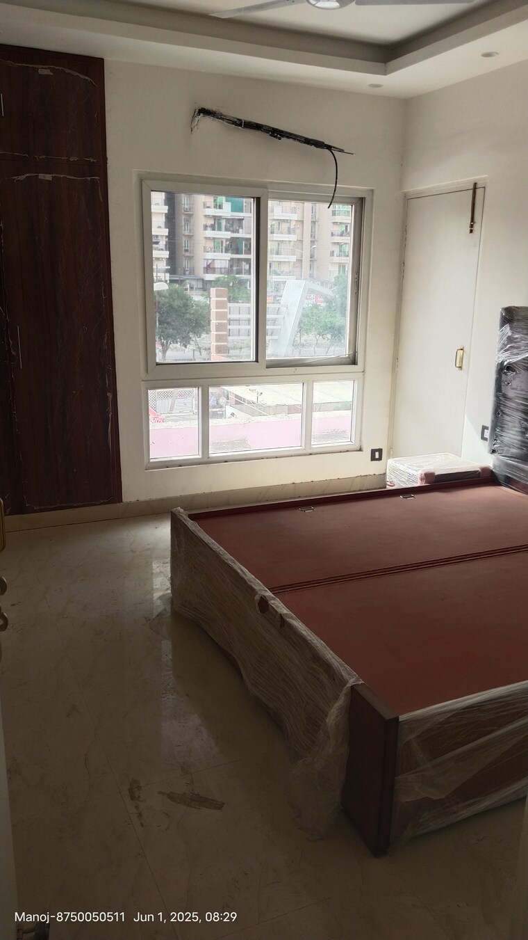 Room, upavp-ganga-yamuna-and-hindon-enclave 2 Bedroom 1100 Sq.Ft. Apartment In Pratap Vihar Ghaziabad 8784673