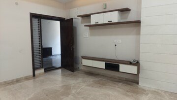 Room in 3 BHK Apartment at Jubilee Hills – for Rent