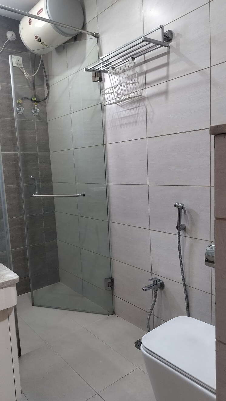 Bathroom, jubilee hills 3 Bedroom 1800 Sq.Ft. Apartment In Jubilee Hills Hyderabad 8784683