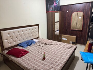 Bedroom in 2 BHK Apartment at Sai Simran Tower, Chembur – for Rent