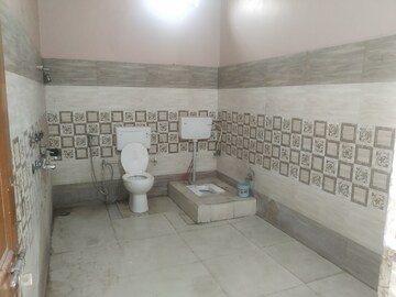 Bathroom in 3 BHK Independent House at Siyana Road – for Rent