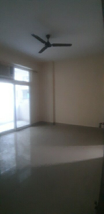Living Room in 3 BHK Apartment at Sethi Max City, Vaishali Sector 9 – for Sale