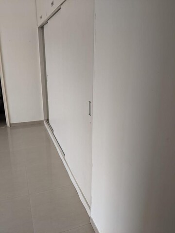 Building Lobby in 2.5 BHK Apartment at Raheja Acropolis, Deonar – for Rent