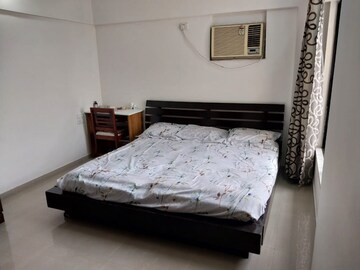 Bedroom in 2 BHK Apartment at Kumar Kruti, Kalyani Nagar – for Rent