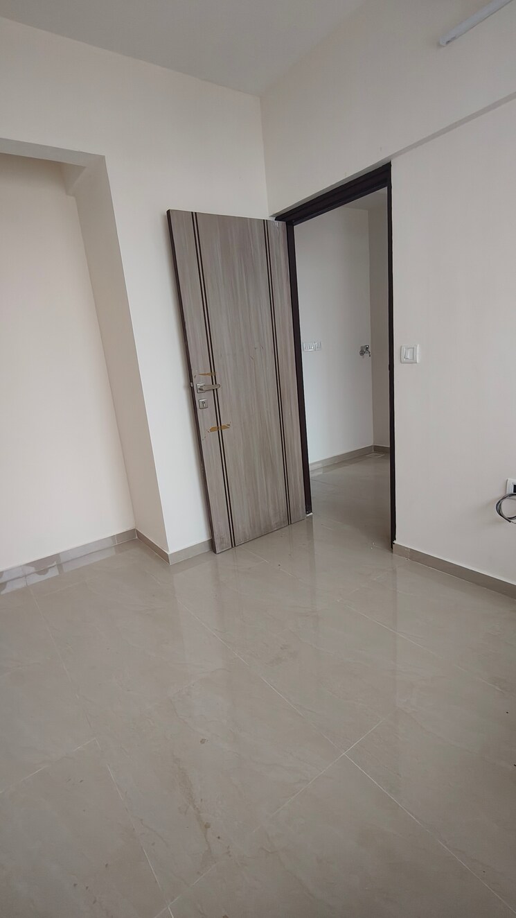 Room, satellite-garden 1 Bedroom 450 Sq.Ft. Apartment In Goregaon East Mumbai 8784735