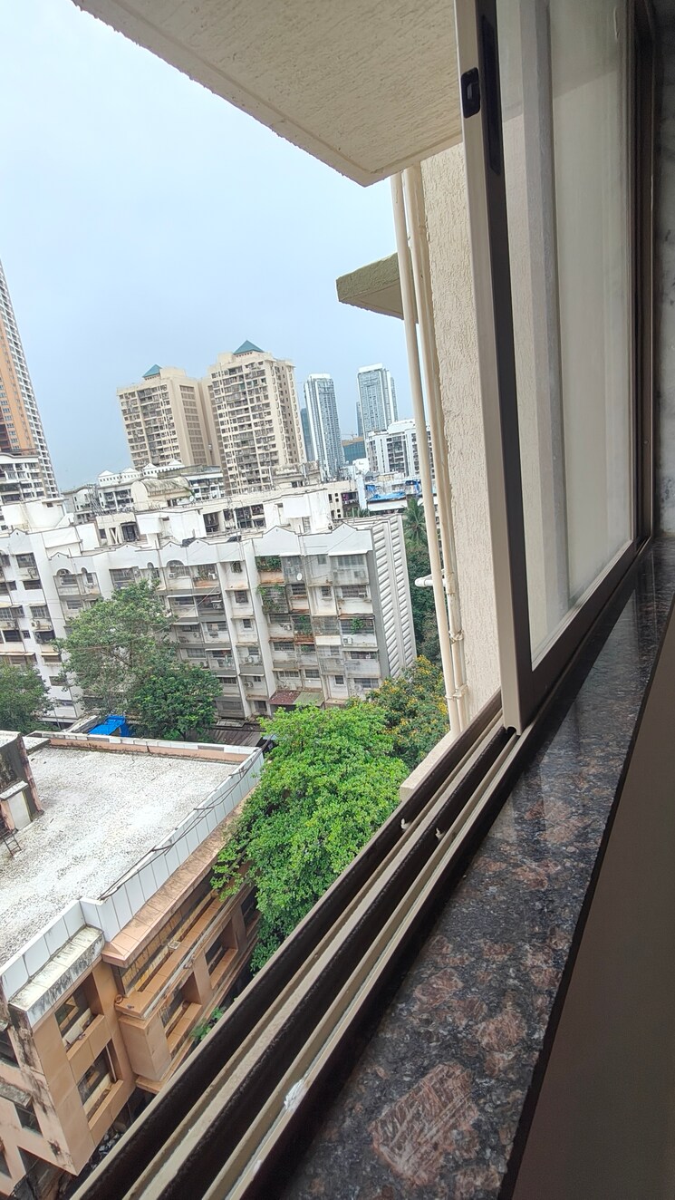 Balcony, satellite-garden 1 Bedroom 450 Sq.Ft. Apartment In Goregaon East Mumbai 8784735