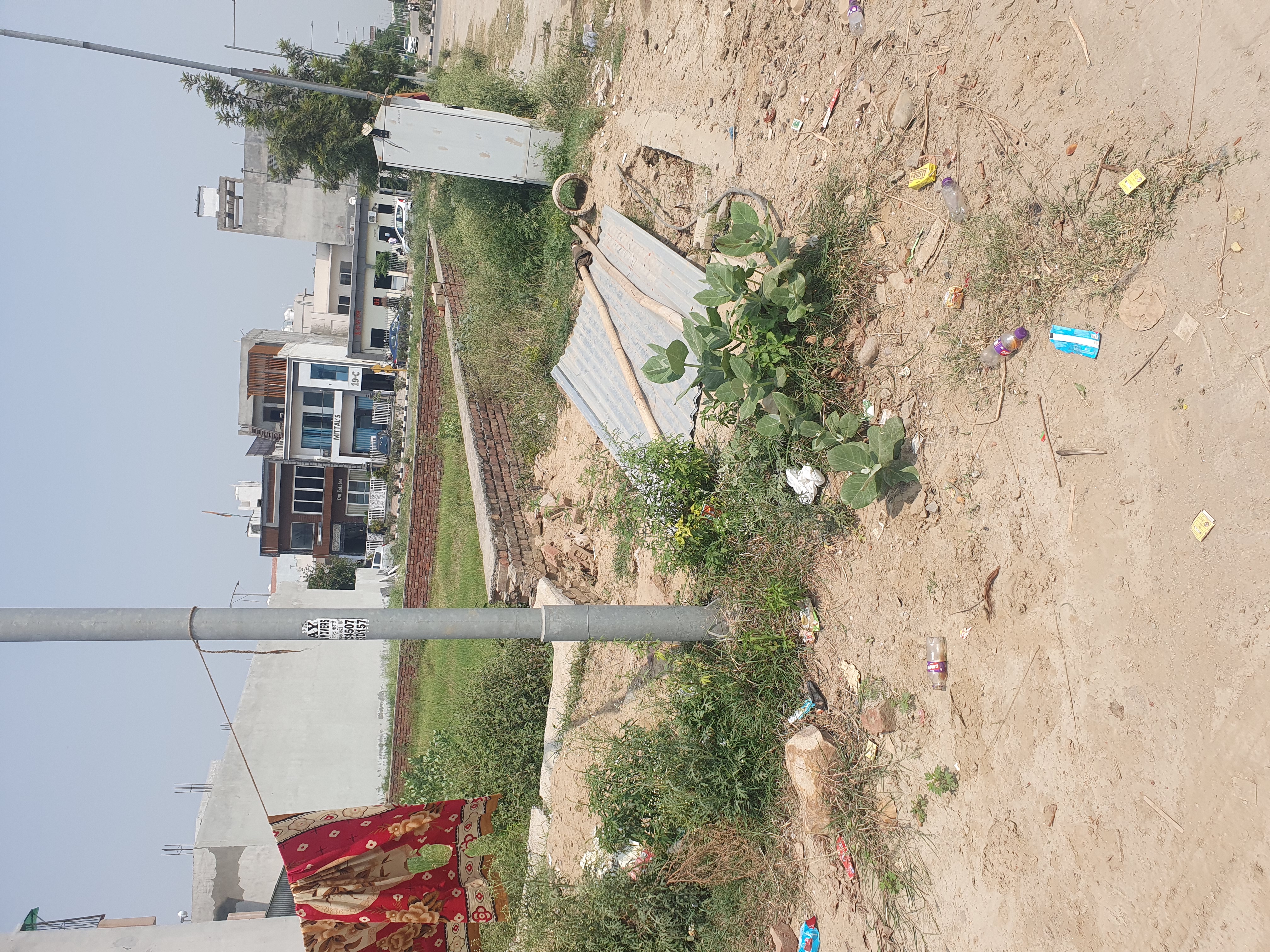 Plot For Sale in Galaxy Associates 