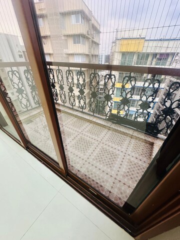Balcony in 2 BHK Apartment at Gitanjali Apartment Chembur, Chembur – for Rent