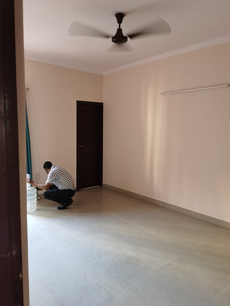 Room, paramount-floraville 3 Bedroom 1685 Sq.Ft. Apartment In Sector 137 Noida 8784776
