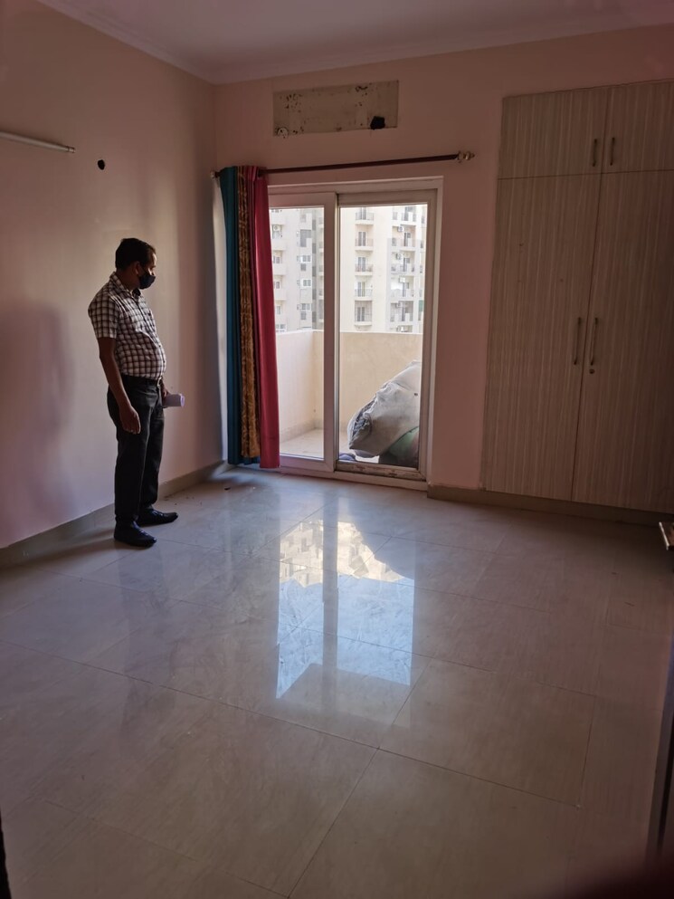 Room, paramount-floraville 3 Bedroom 1685 Sq.Ft. Apartment In Sector 137 Noida 8784776