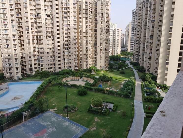 Exterior View, paramount-floraville 3 Bedroom 1685 Sq.Ft. Apartment In Sector 137 Noida 8784776