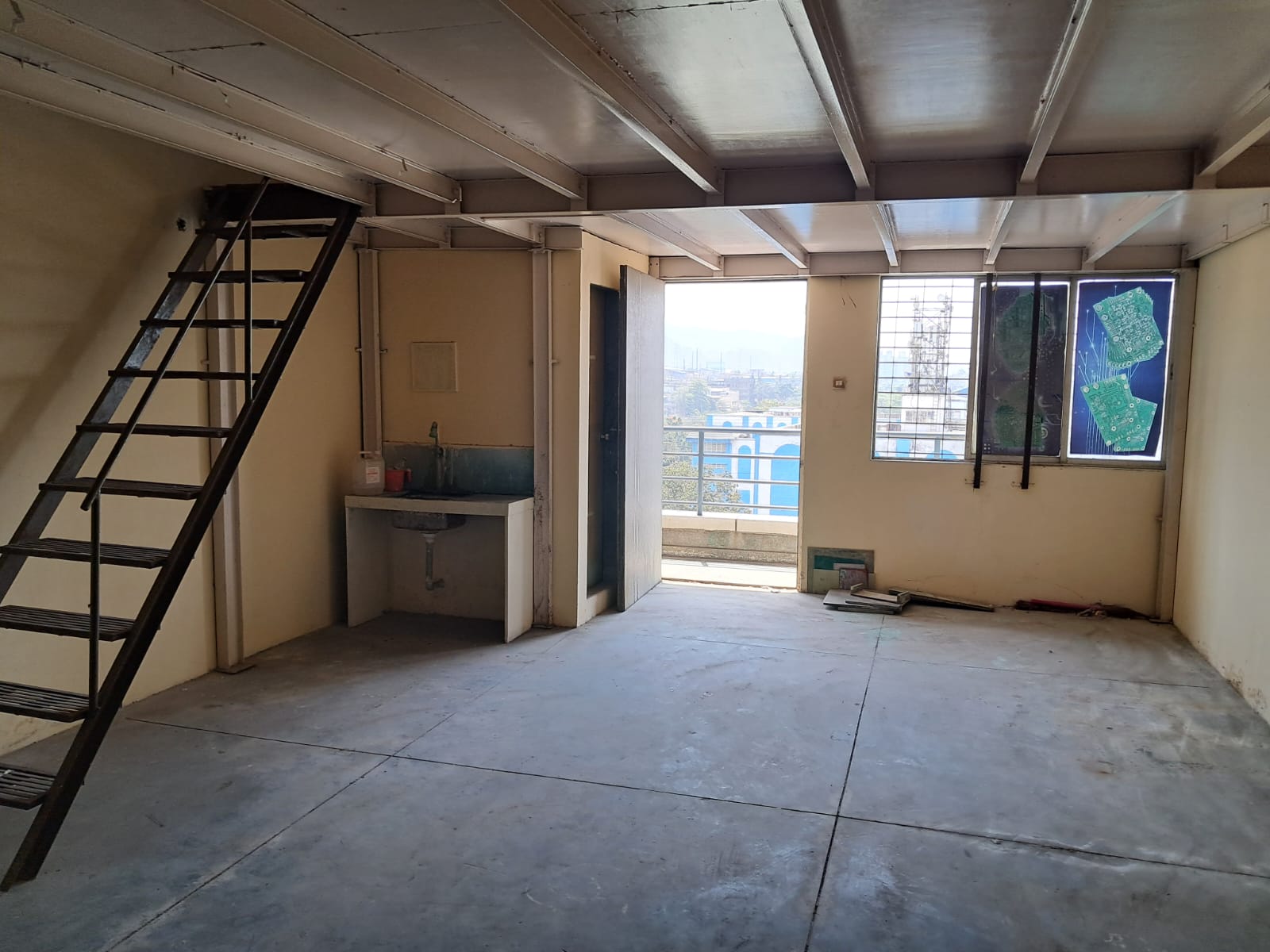 Warehouse For Rent in Endura Turbhe Industrial Park