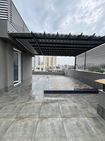 Terrace in 3 BHK Builder Floor at Sushant Lok I – for Rent